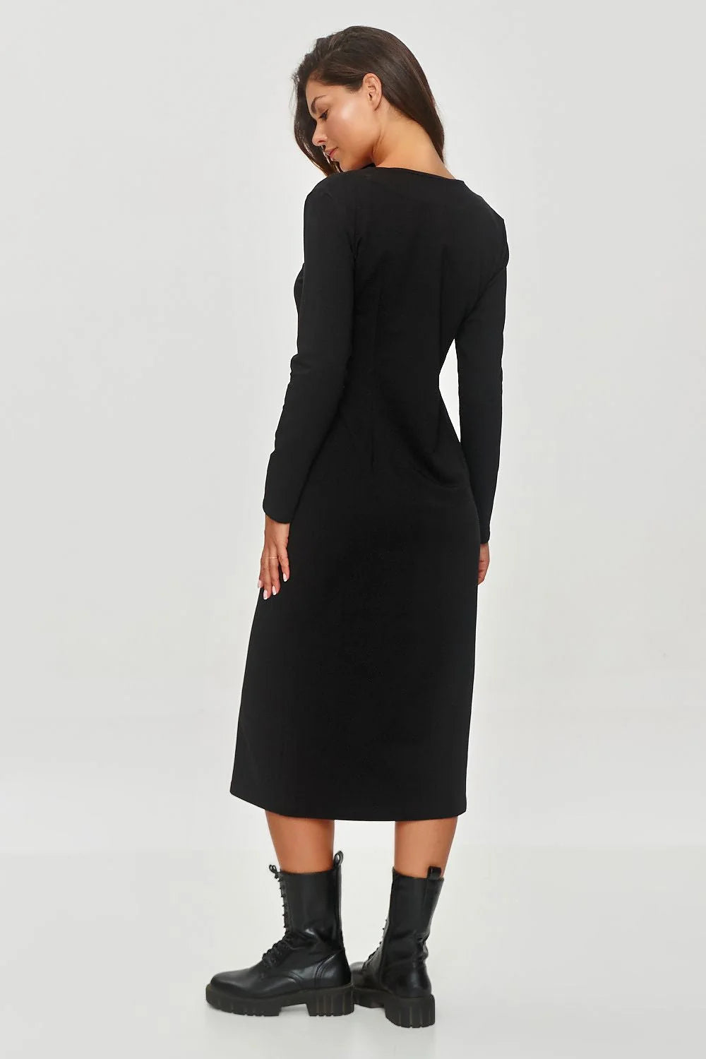 Robe de jour élégante Makadamia noire manches longues en coton jersey coupe ajustée pour femme