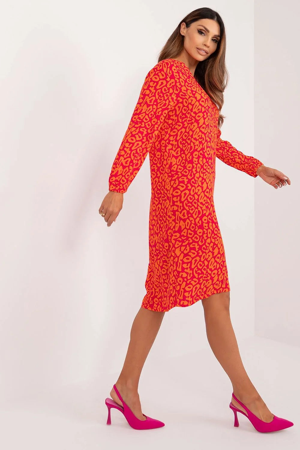 robe audacieuse moderne femme manches longues encolure V coupe droite fluide tombé mi cuisse léger respirant imprimé léopard jaune rouge
