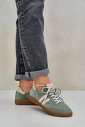 Chaussures de sport femmes daim naturel style moderne confortable couleur vert sauge rose pâle