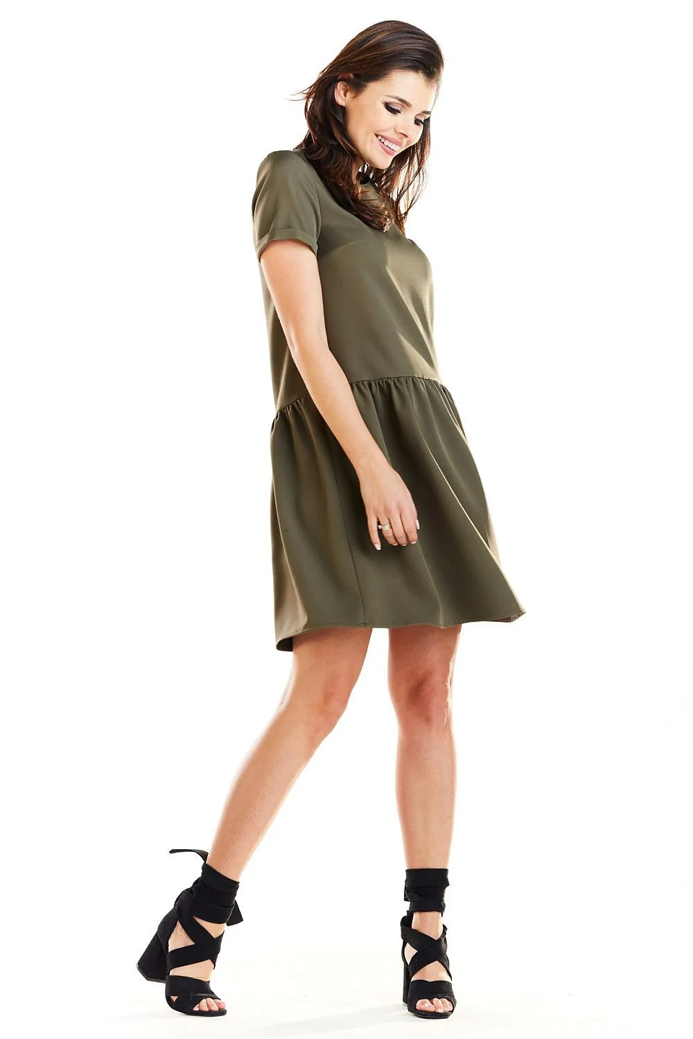 Robe verte olive en polyester moderne élégante manches courtes encolure ronde jupe évasée femmes