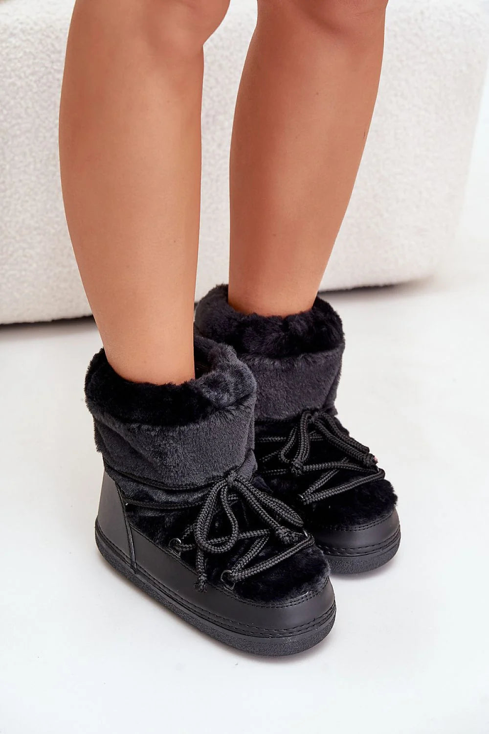 Bottes de neige pour femmes en similicuir fourrure synthétique, style casual moderne, hauteur sous le mollet, lacing élégant, confort hiver, tendance mode