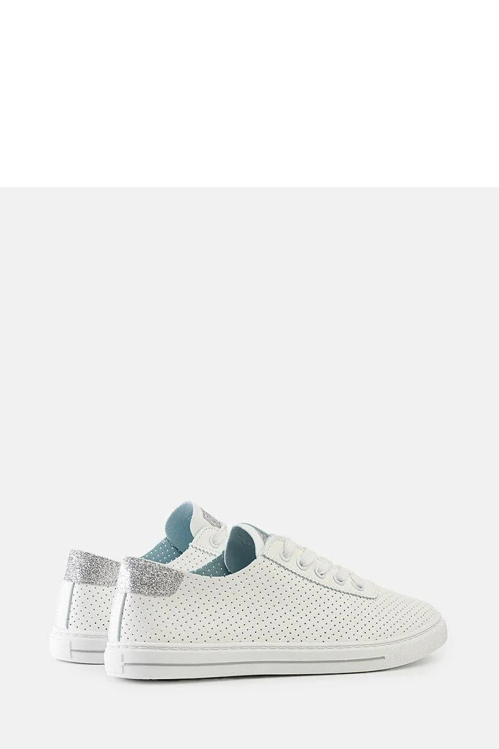 Baskets basses pour femmes style moderne épuré perforées cuir synthétique blanc semelle caoutchouc adhérence doublure bleue