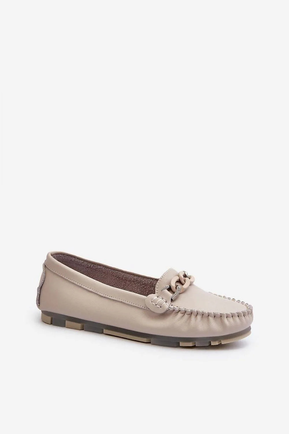 Mocassins femmes design intemporel cuir naturel beige clair chaîne décorative semelle antidérapante style décontracté élégant