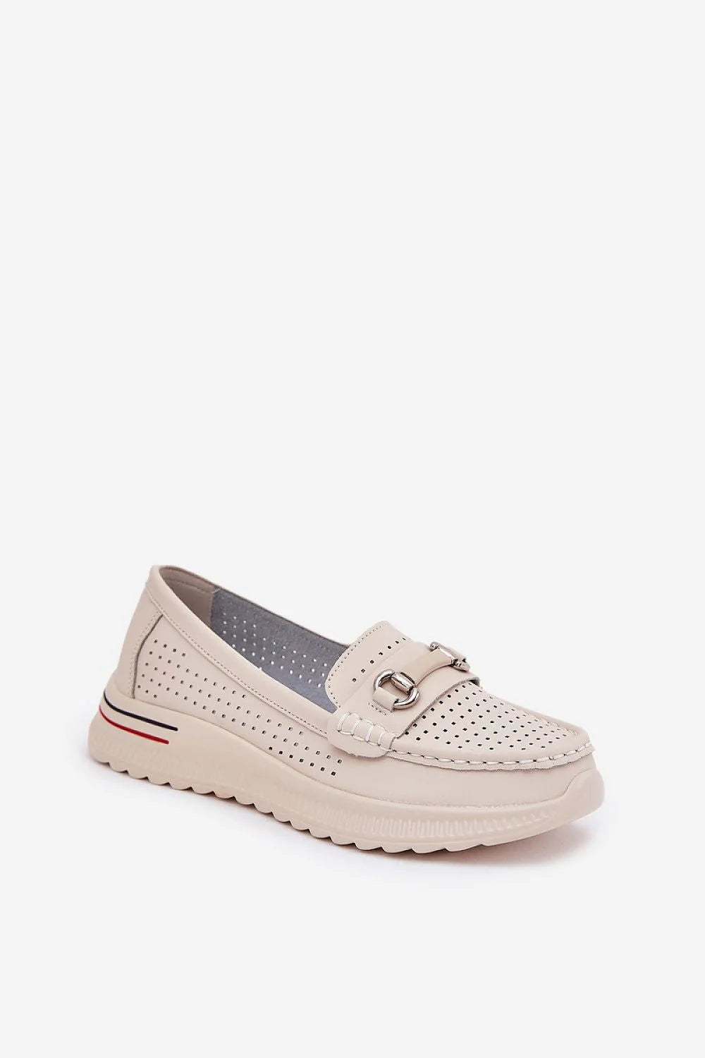 Ballerines en cuir synthétique design élégant et moderne boucle métallique couleur beige perforations semelle bicolore ligne rouge bleu marine femmes
