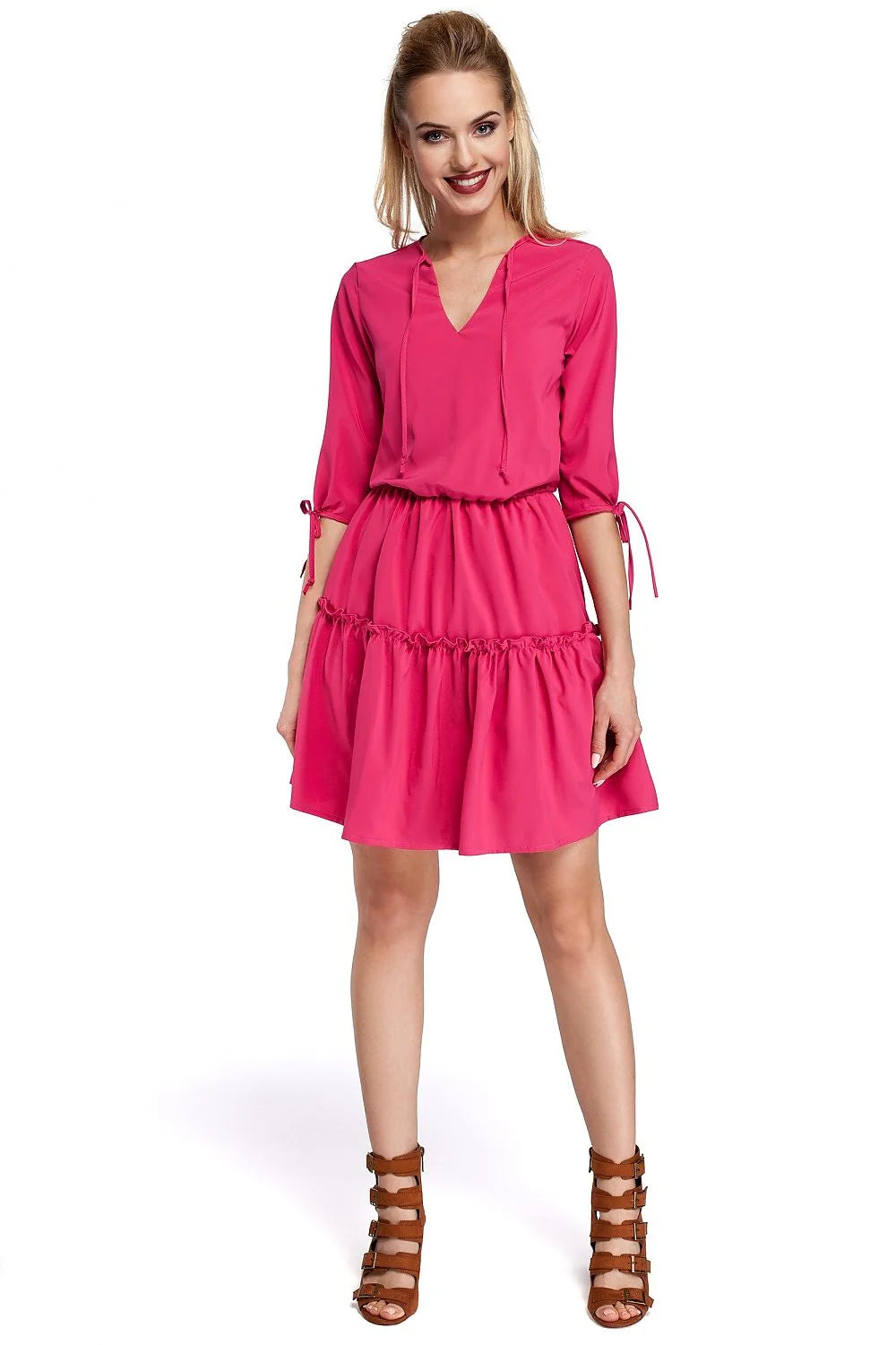Robe évasée en tissu léger bleu marine chic et décontracté pour femmes modernes et élégantes