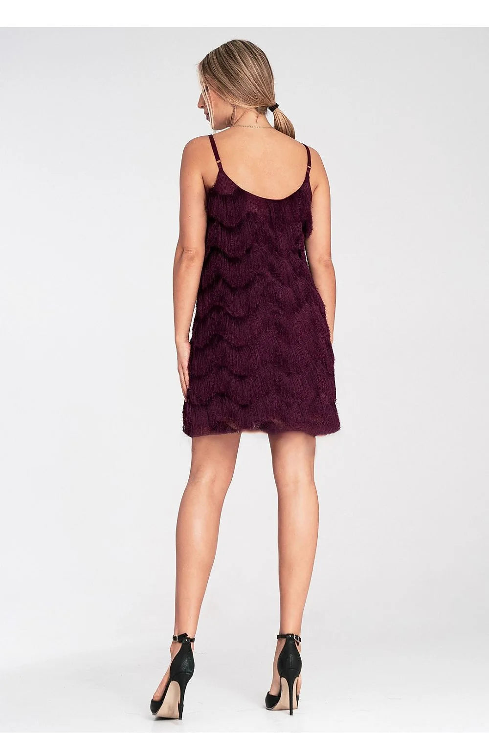 Robe de soirée élégante pour femme, franges audacieuses, coupe ajustée, couleur Bordeaux, polyester élasthanne, parfaite pour soirées