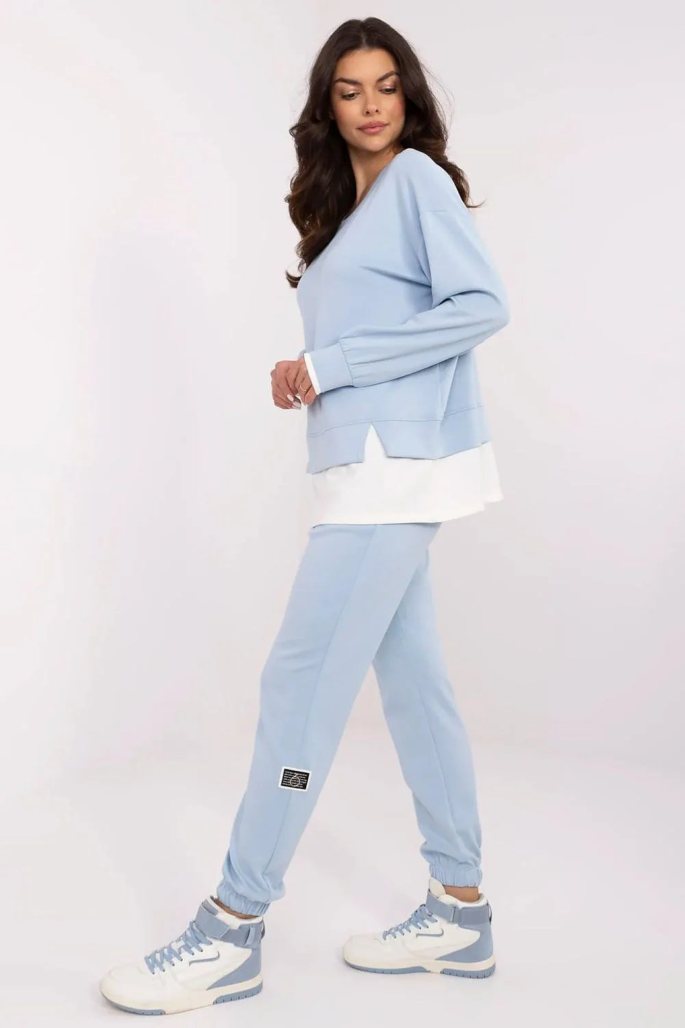 Ensemble de survêtement pour femme style décontracté manches longues contrasté bleu clair baskets tendance