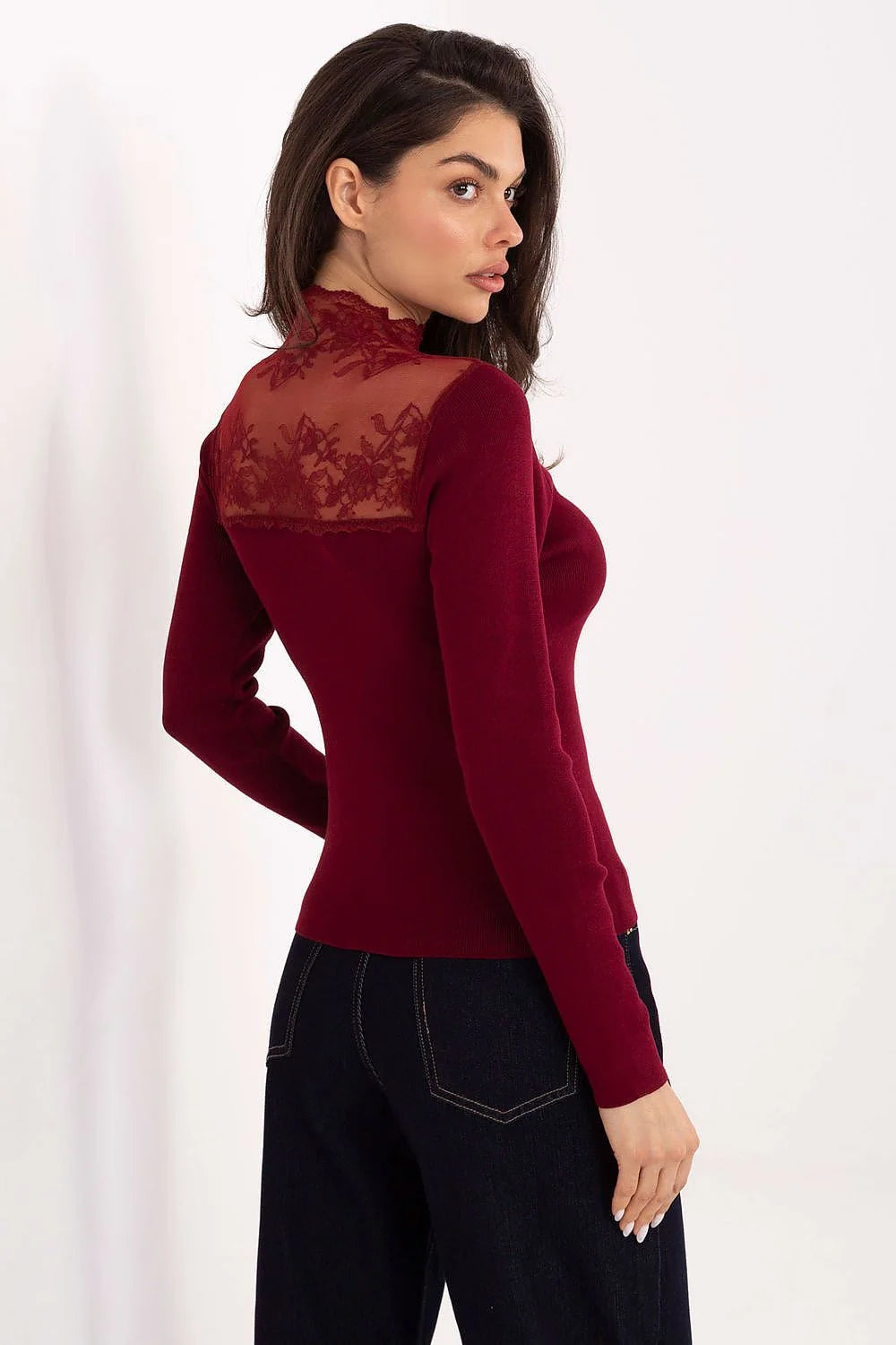 chemisier ajusté élégant féminin dentelle col bas manches longues côtelé texturé viscose polyester stretch doux confortable polyvalent bureau soirée raffiné