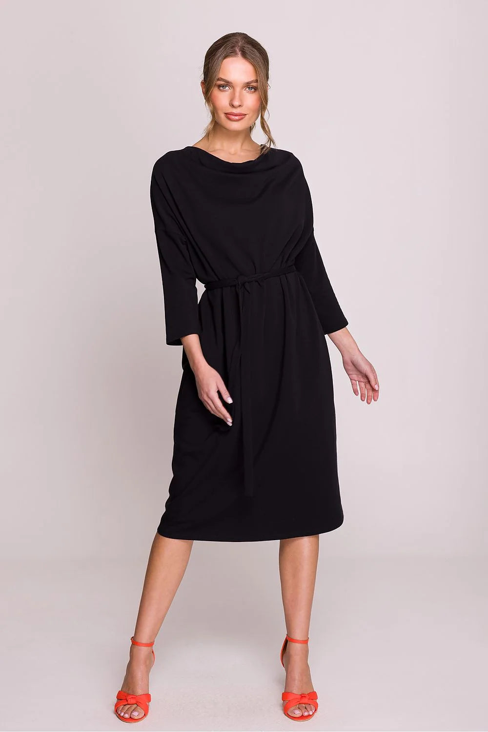robe élégante noire oversize modal fluide manches longues ceinture intégrée midi drapé col droite ample jersey doux hypoallergénique