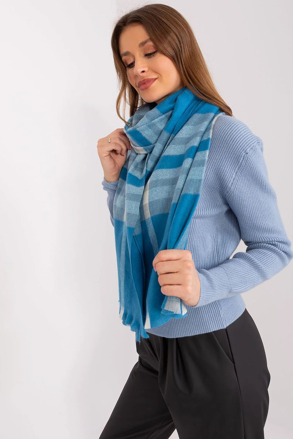 Écharpe pour femmes à carreaux tartan classique, automne-hiver, polyvalente, élégante, en laine et cachemire, pour tenues décontractées ou élégantes, longueur rectangulaire, bords effilochés
