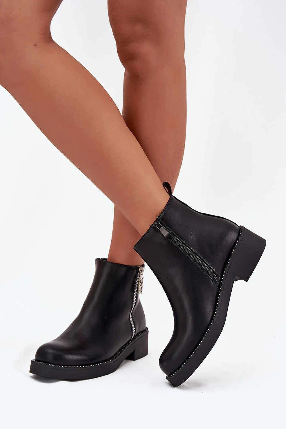 bottines femme simili cuir noir cheville tige courte fermeture zippée latérale tirette semelle plateforme talon bloc bas bout rond zircons