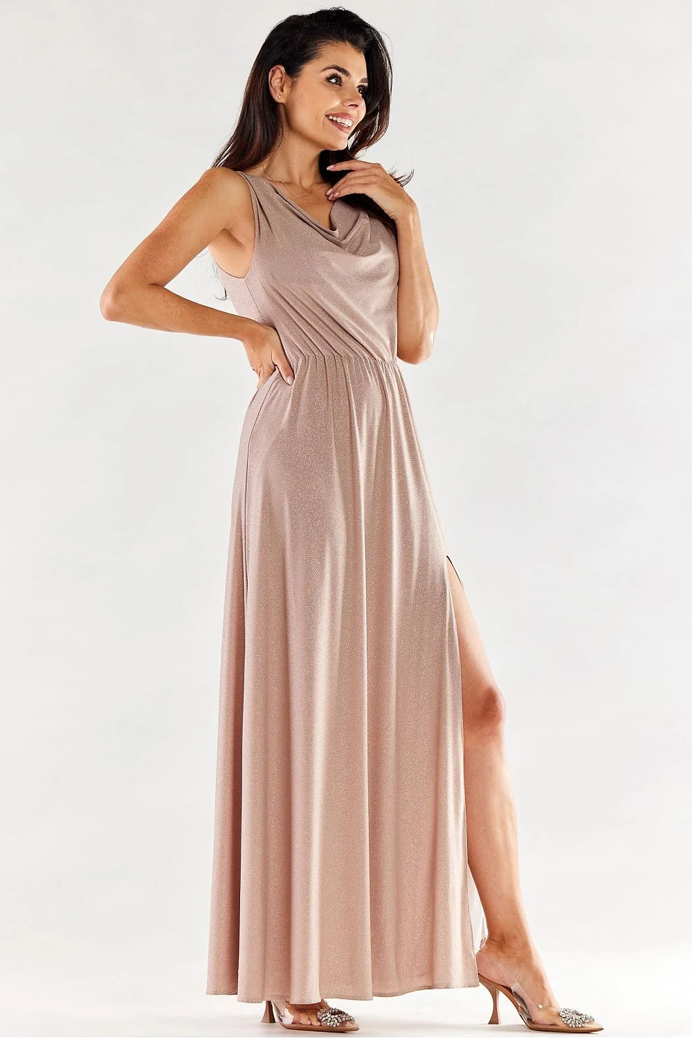 robe longue fuchsia drapée décolleté bénitier bretelles fines fente haute latérale taille élastique stretch scintillant fluide soyeuse cintrée glamour cérémonie