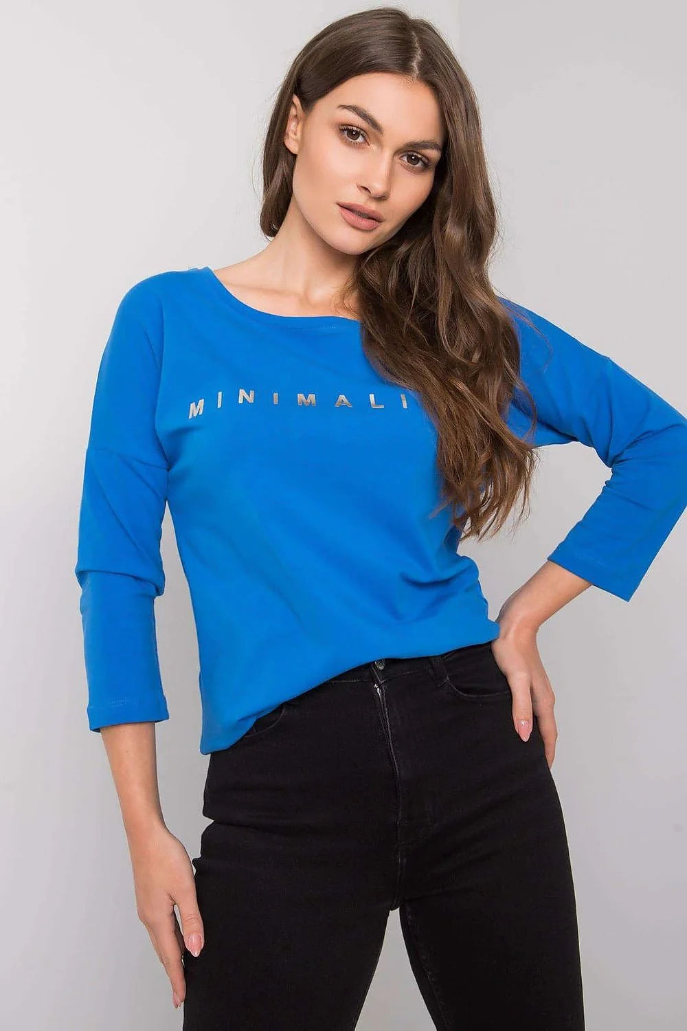 Chemisier coton extensible bleu vif minimaliste manches longues inscription moderne pour mode décontractée femmes