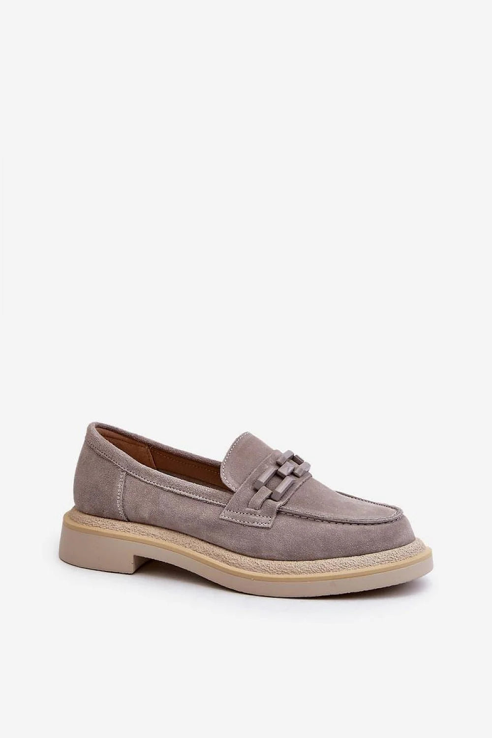 Moccasins femmes style classique élégant daim gris clair tressé cuir naturel semelle caoutchouc beige