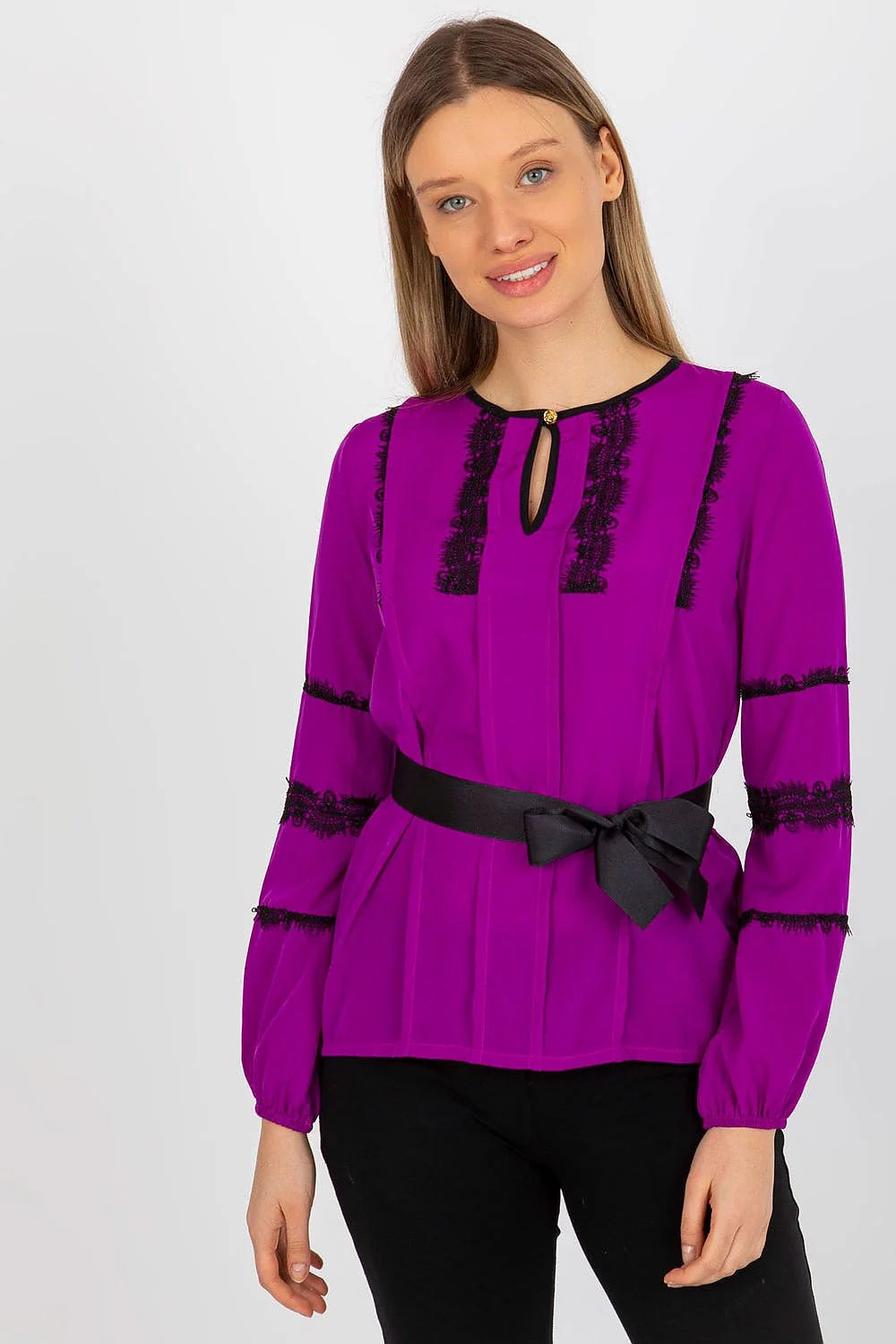 Chemisier Lakerta élégant pour femme en violet dentelle noire ceinture nouée manches longues encolure ronde ajustable