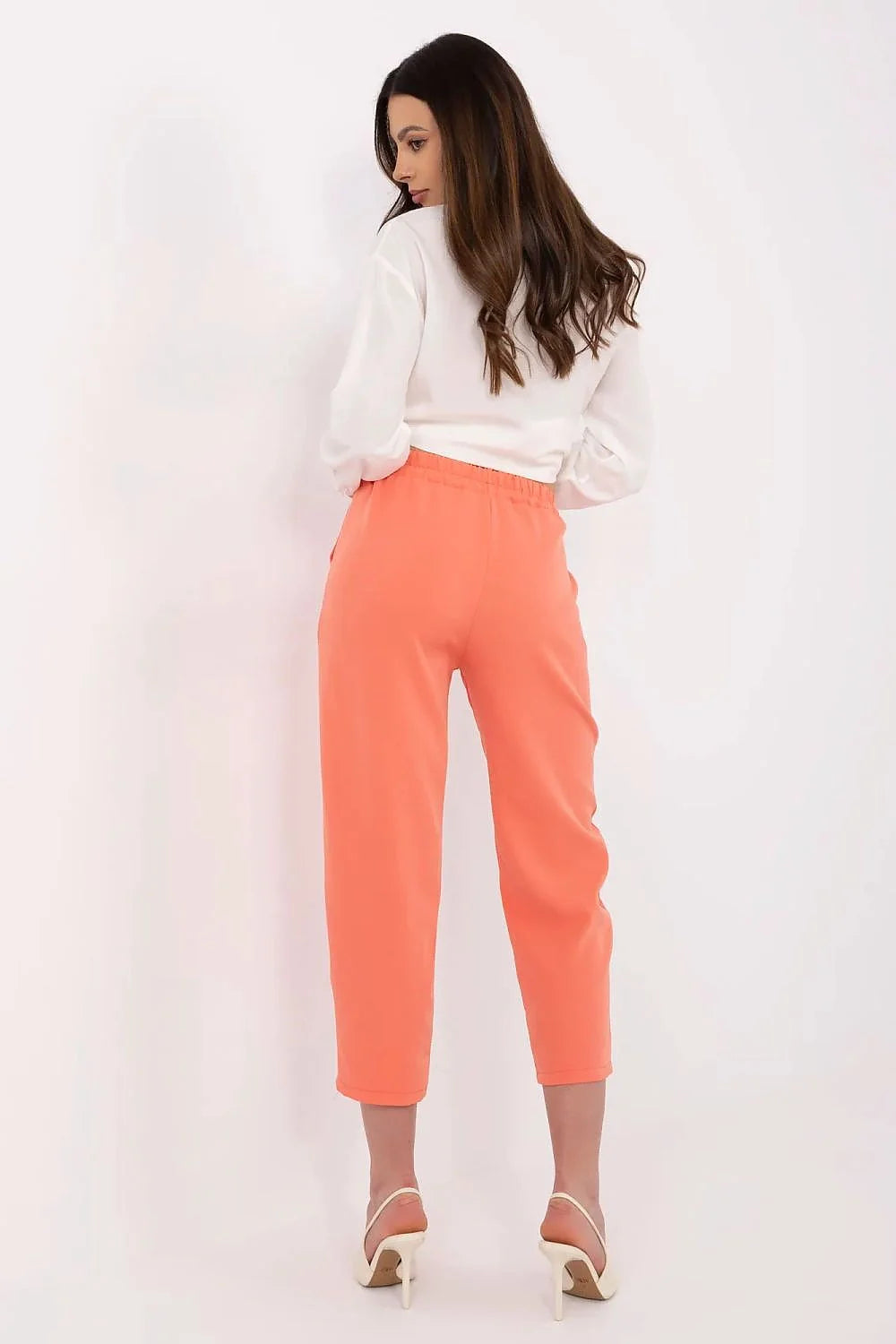 Tenue femme chemise à manches longues nœud pantalon taille haute couleur vive casual-chic