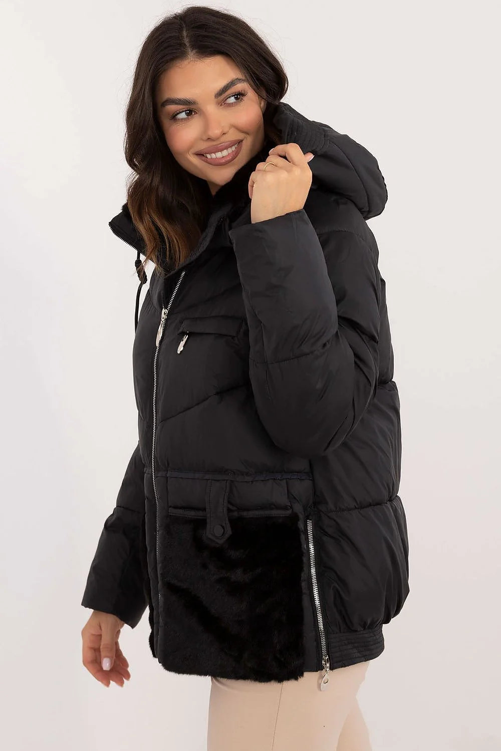 Veste matelassée pour femme style décontracté noir fausse fourrure capuche poches zippées polyester haute qualité