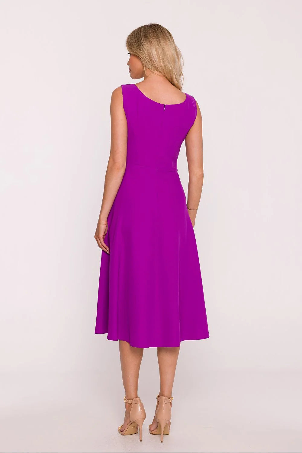 robe midi évasée sans manches col rond taille marquée fuchsia mate fluide drapé léger ajustée élégante cérémonie soirée Pologne