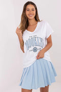 ensemble décontracté femme tshirt colV manchescourtes coupeample imprimeBrooklyn blasoncollege jerseyblanc cotonelastanne jupeplissee taillehaute shortsintegres tombefluide stylecasualurbain