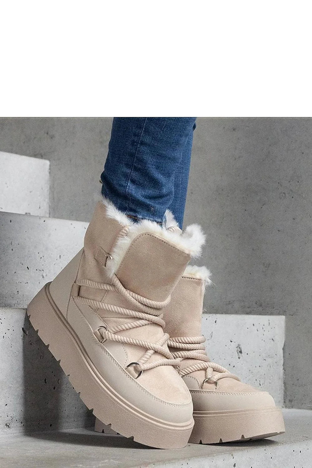 Bottes de neige montantes cheville fourrure caoutchouc style hivernal femmes beige pastel lacés ajustables