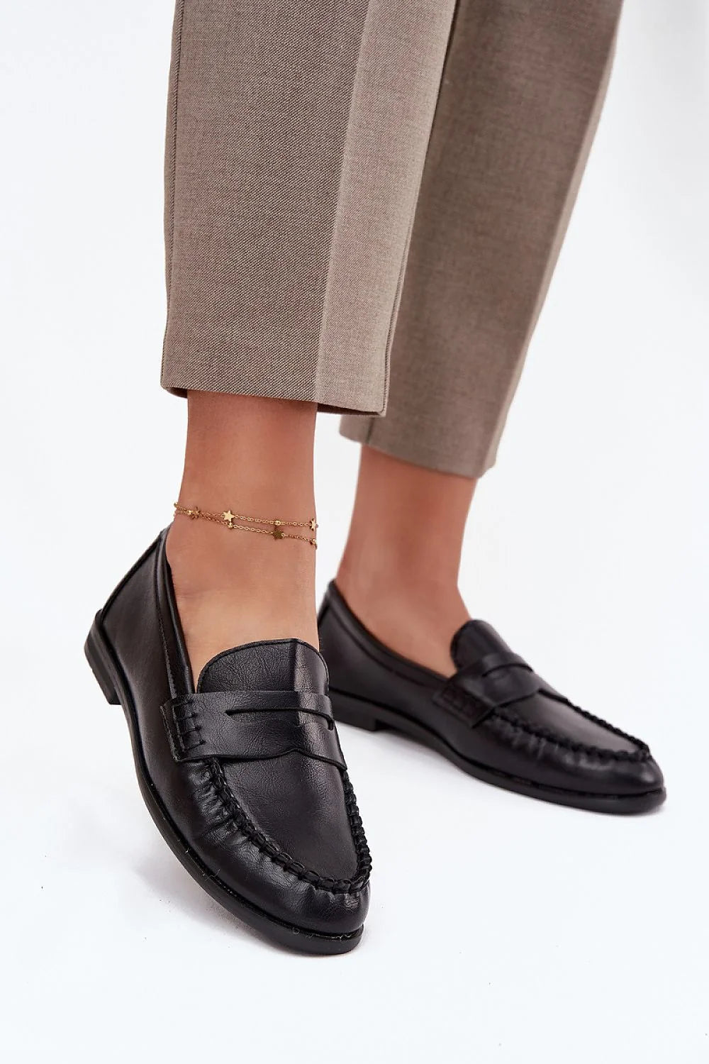 mocassins femme noir similicuir cuirartificiel bout arrondi couture apparente lanière décorative penny loafer semelle plate confortable slipon élégant