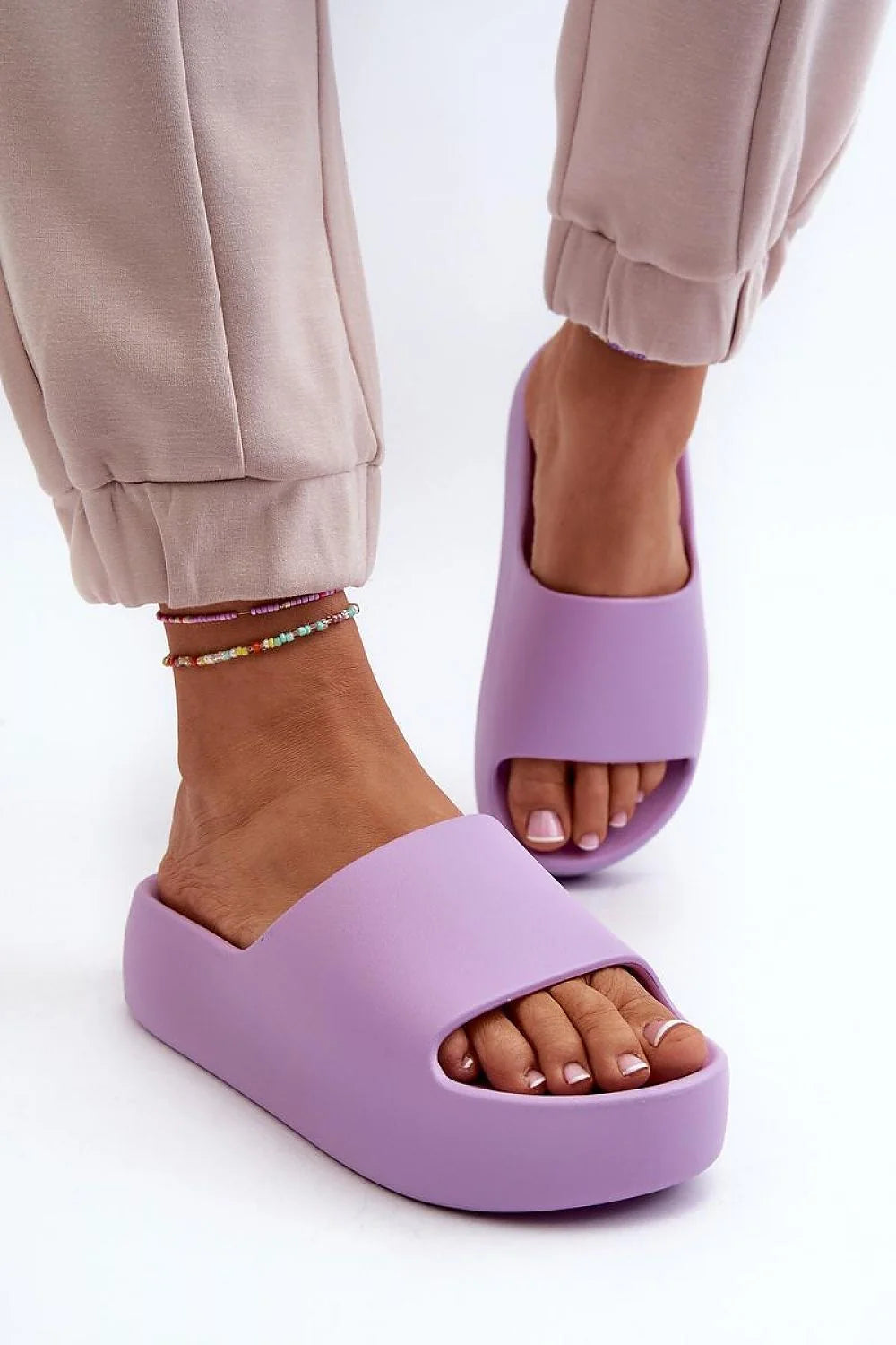 Sandales femmes style moderne couleur violette matériau EVA confort été occasions estivales sandales ouvertes design minimaliste
