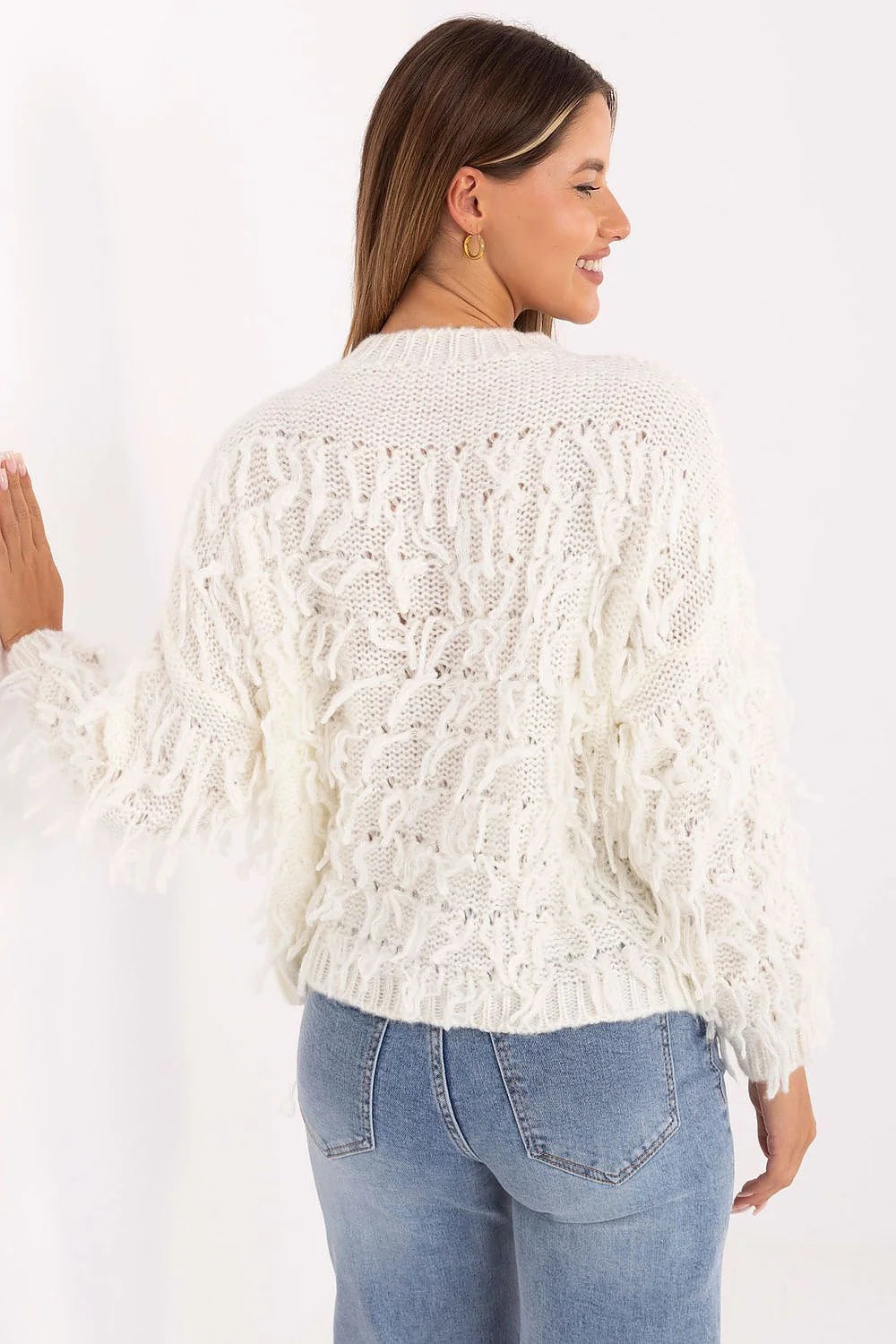 pull femme oversize écru torsadé franges bouclées texturé pelucheux col rond manches longues coupe raccourcie maille mohair douce chaude légère