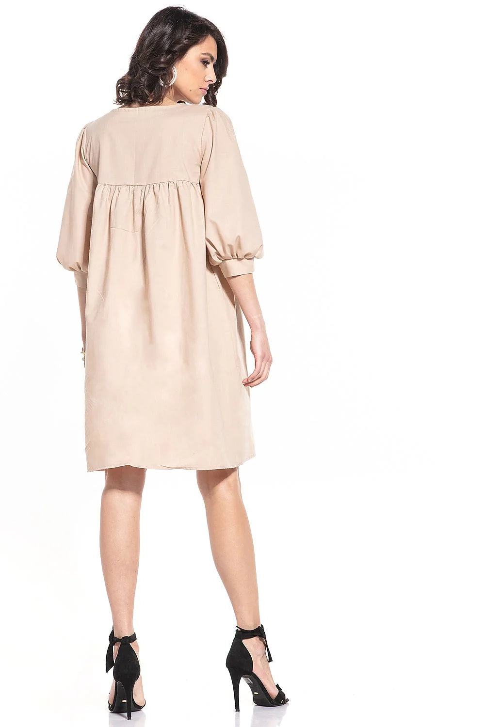 Robe élégante en coton noir manches 3/4 encolure V midi pour femme moderne et chic