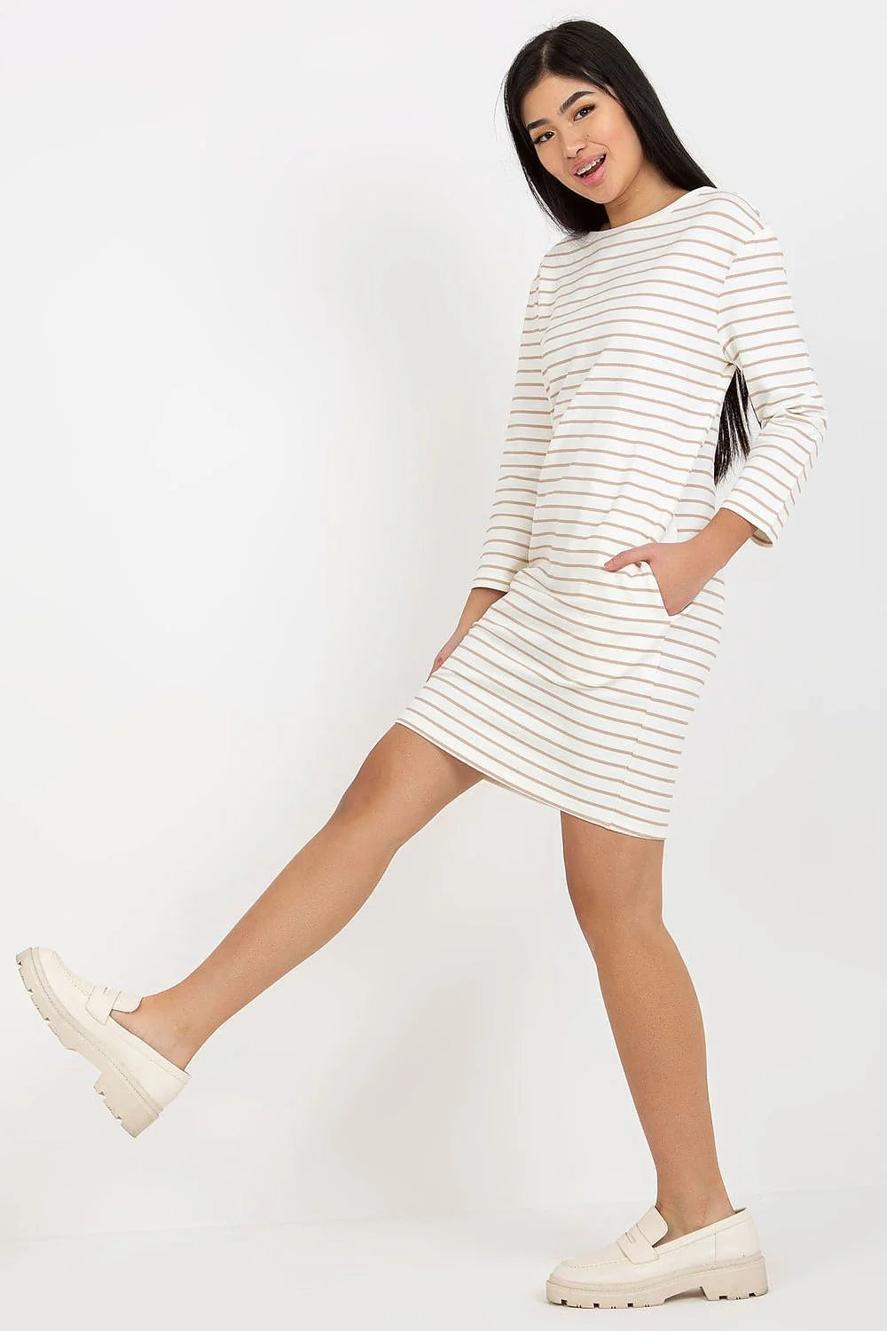 Robe femme Rue Paris manches longues coupe droite élégante casual tissu rayé coton elasthanne poches latérales noire blanche confortable