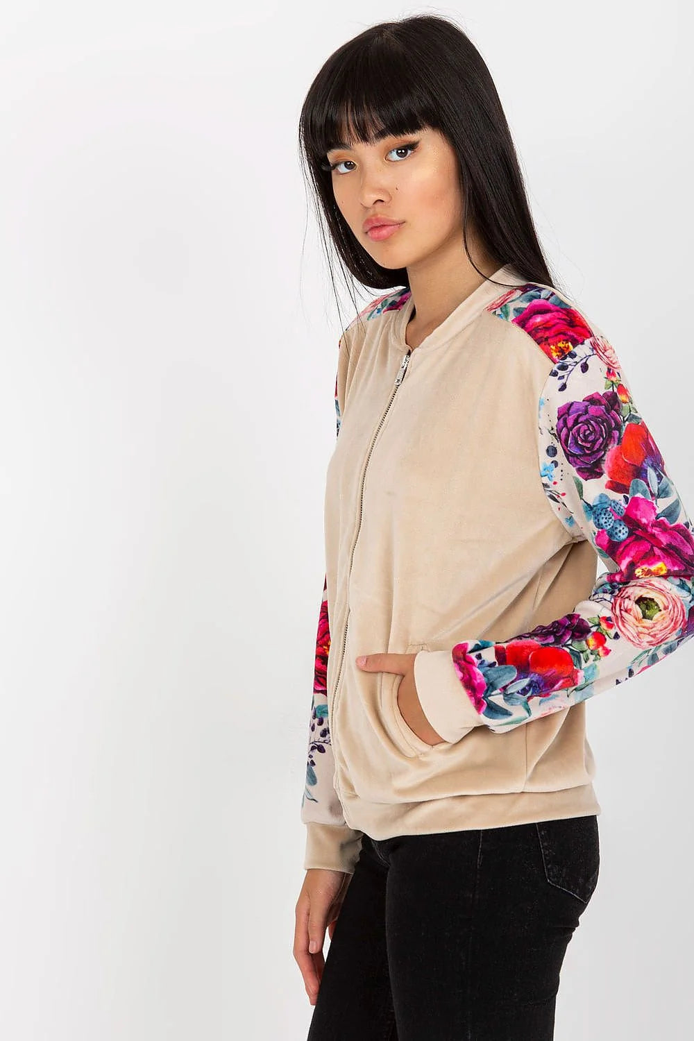 bomber velours noir manches fleuries floral multicolore satinée élasthanne viscose ajustée zippée côtelée poches casual chic