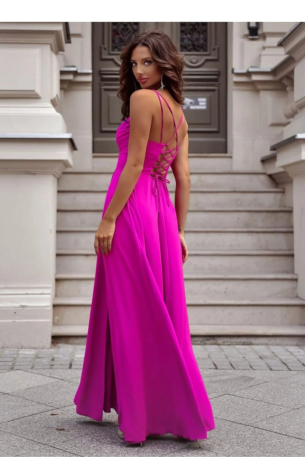 Robe longue élégante couleur fuchsia décolleté en V bretelles fines fente latérale ajustable femmes soirées