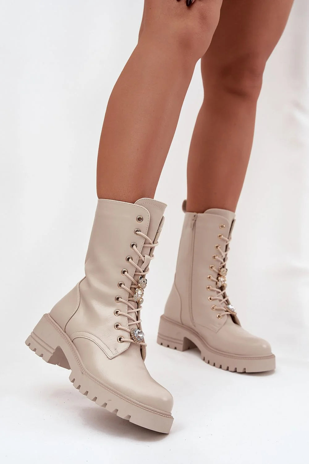 bottes travail femme cuir écologique mi mollet lacets fermeture éclair latérale semelle crantée talon bloc confort ourson coeur bijoux urbain