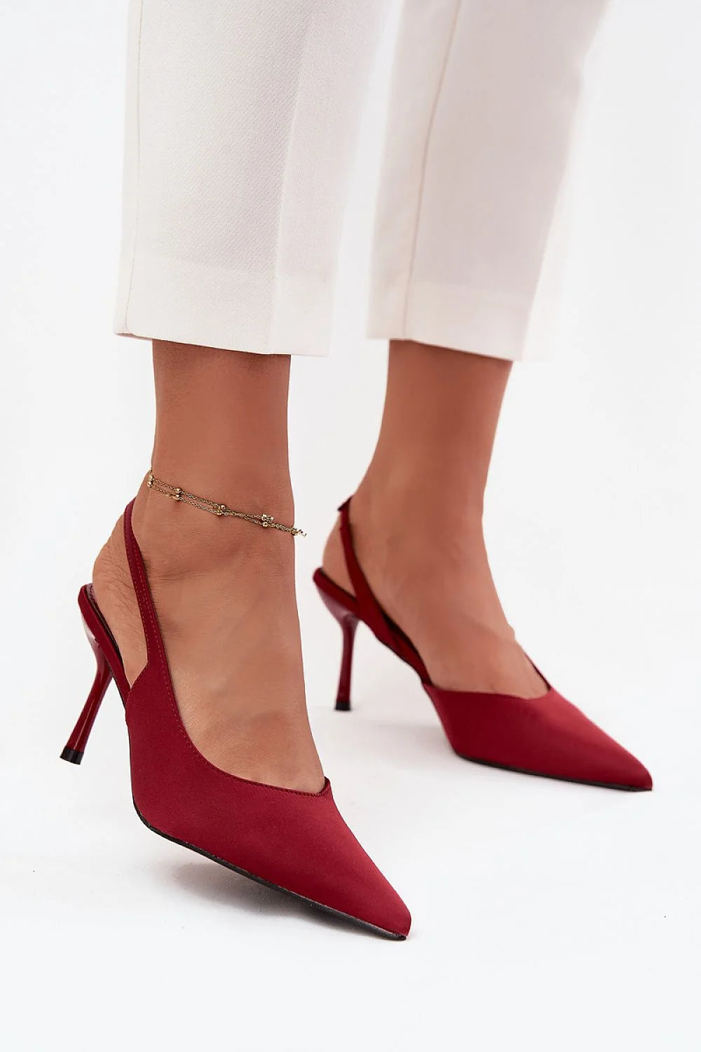 escarpins femme bordeaux satinés bout pointu slingback bride arrière fine talon aiguille élancé soirée cocktail habillé
