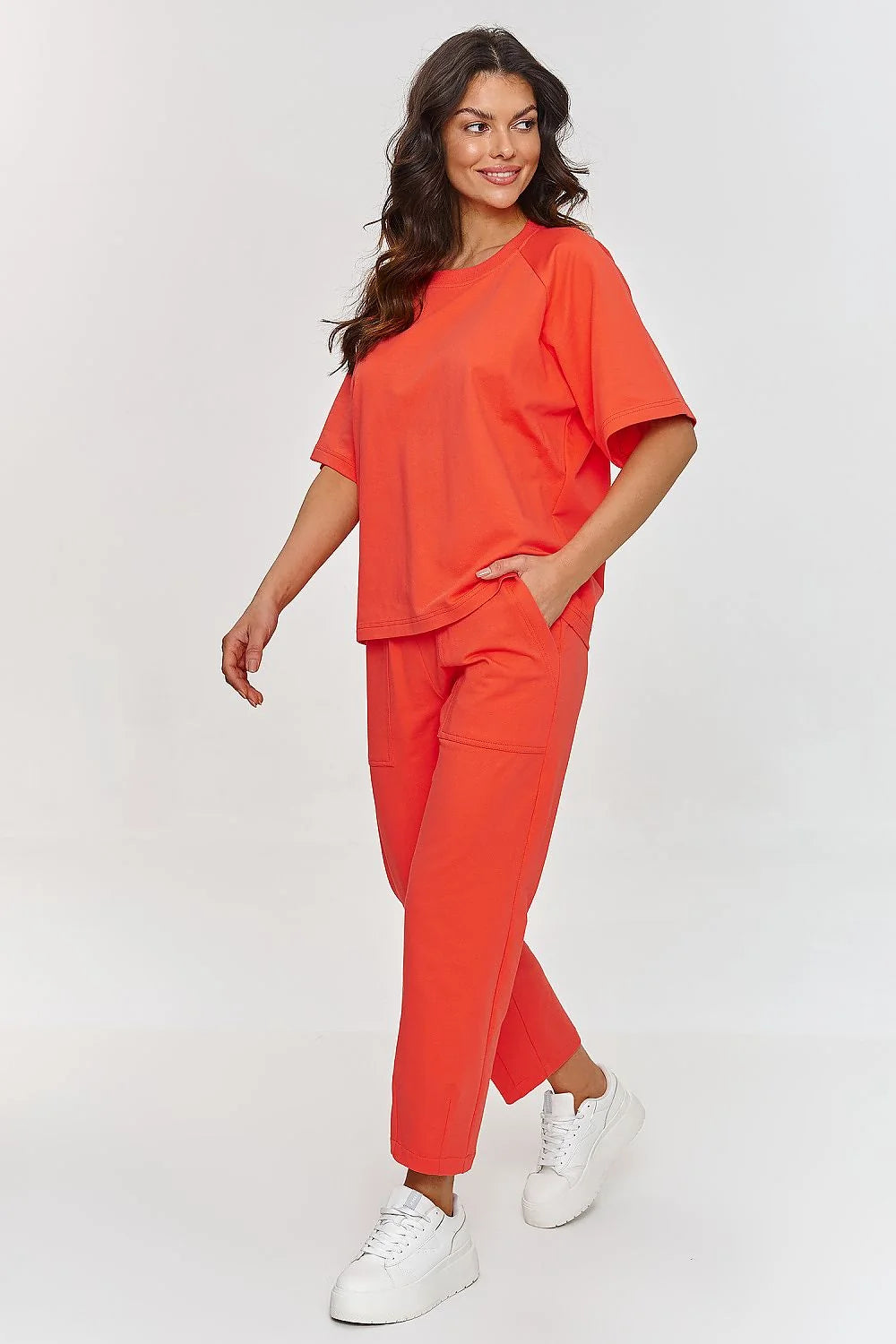 ensemble Makadamia femme corail vif haut oversize manches raglan pantalon jogger cargo taille élastique poches latérales maille jersey coton confortable