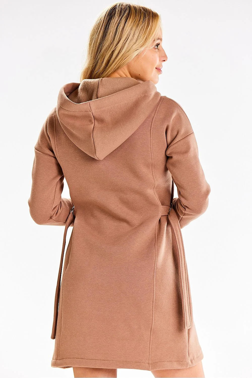 Robe de jour Infinite You avec capuche manches longues coupe droite couleur marron clair femme