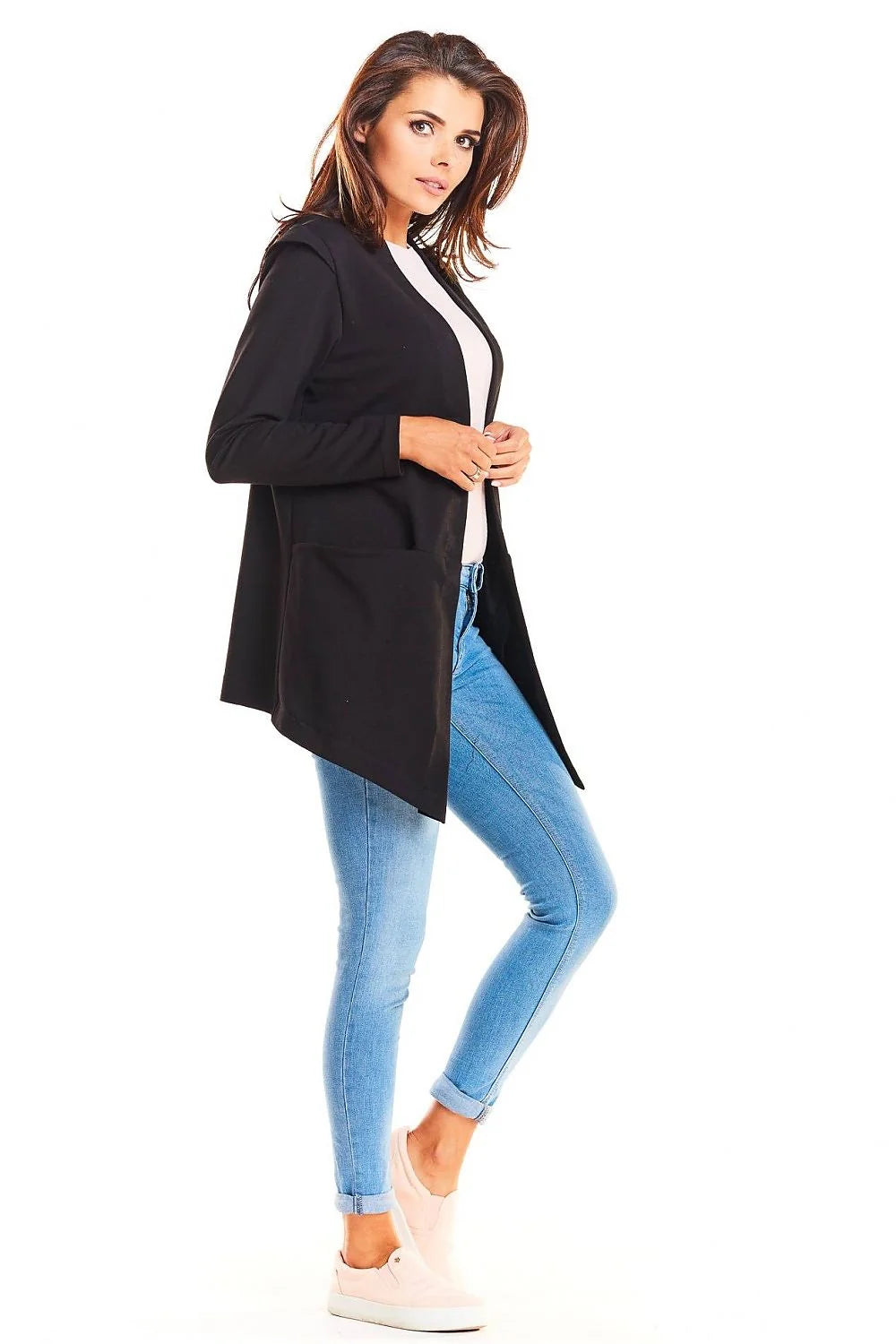 Veste coton bleu vif moderne confortable manches longues décontractée chic pour femmes tendance mode urbaine
