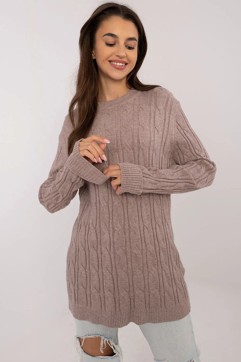 pull femme torsadé taupe rosé maille douce tricot épais col rond manches longues coupe ample oversize bords côtes