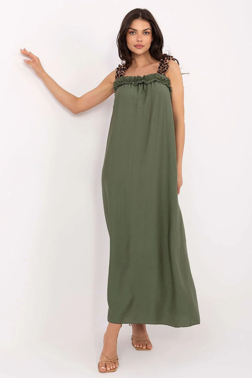 robe longue maxi viscose olive kaki coupe droite fluide cheville encolure smockée rectangulaire bretelles larges léopard volantées gaufrée bohème légère