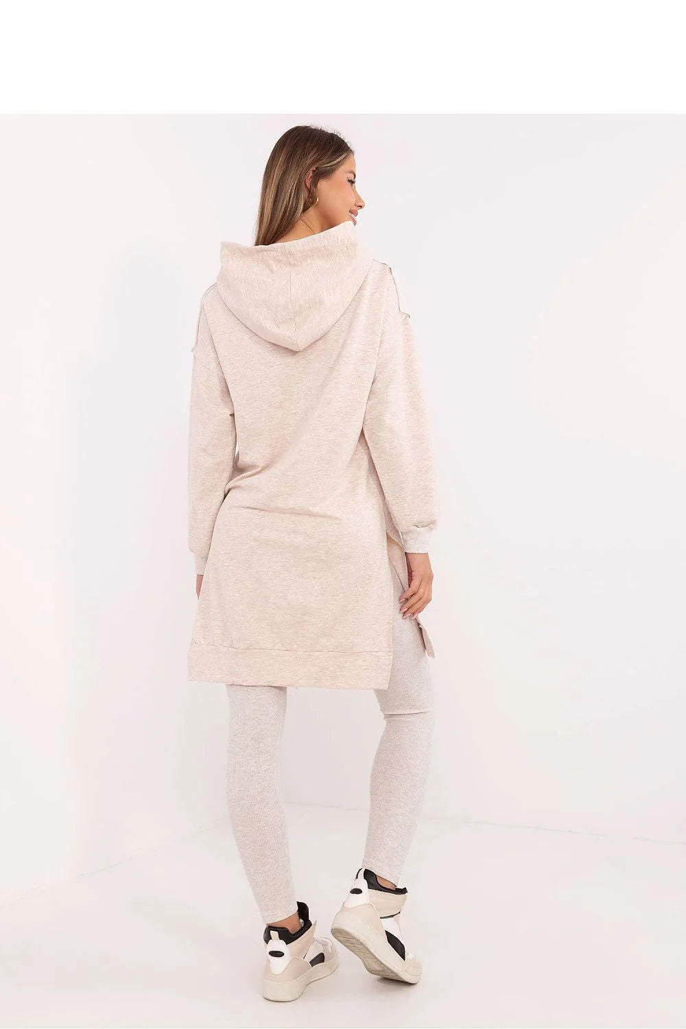 robe sweat tunique oversize beige chiné molleton doux col montant zip manches longues poche kangourou fentes latérales legging slim ajustable