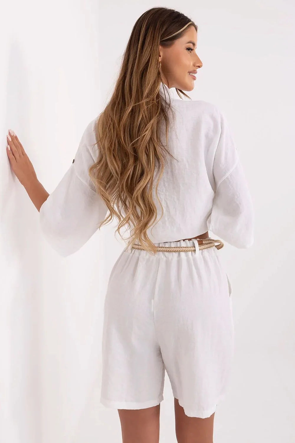 ensemble femme été blanc lin léger respirant chemise nouée oversize manches longues bermuda taille haute élastiquée poches latérales ceinture tressée