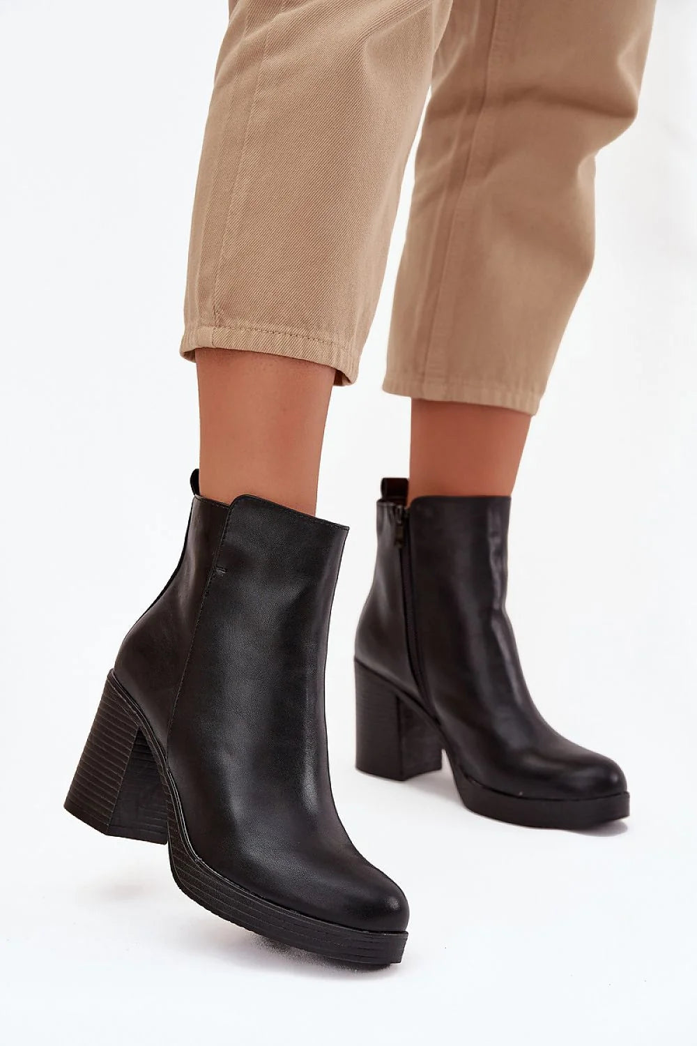 bottines femme simili cuir noir effet lisse bout rond minimaliste urbain talon colonne haut plateforme crantée zippée confort