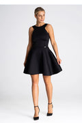 Robe de cocktail élégante noire tissu extensible silhouette flatteuse sans manches taille ajustable occasion formelle femme