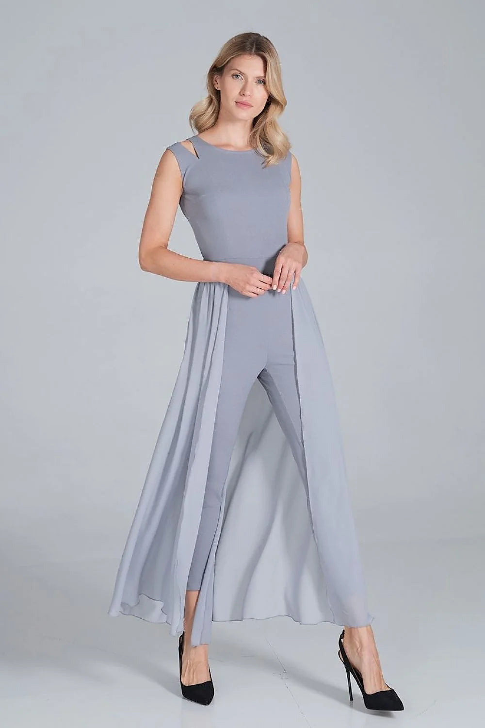 Combinaison femme chic en mousseline, élégante, sans manches, gris clair, style moderne, cape longue