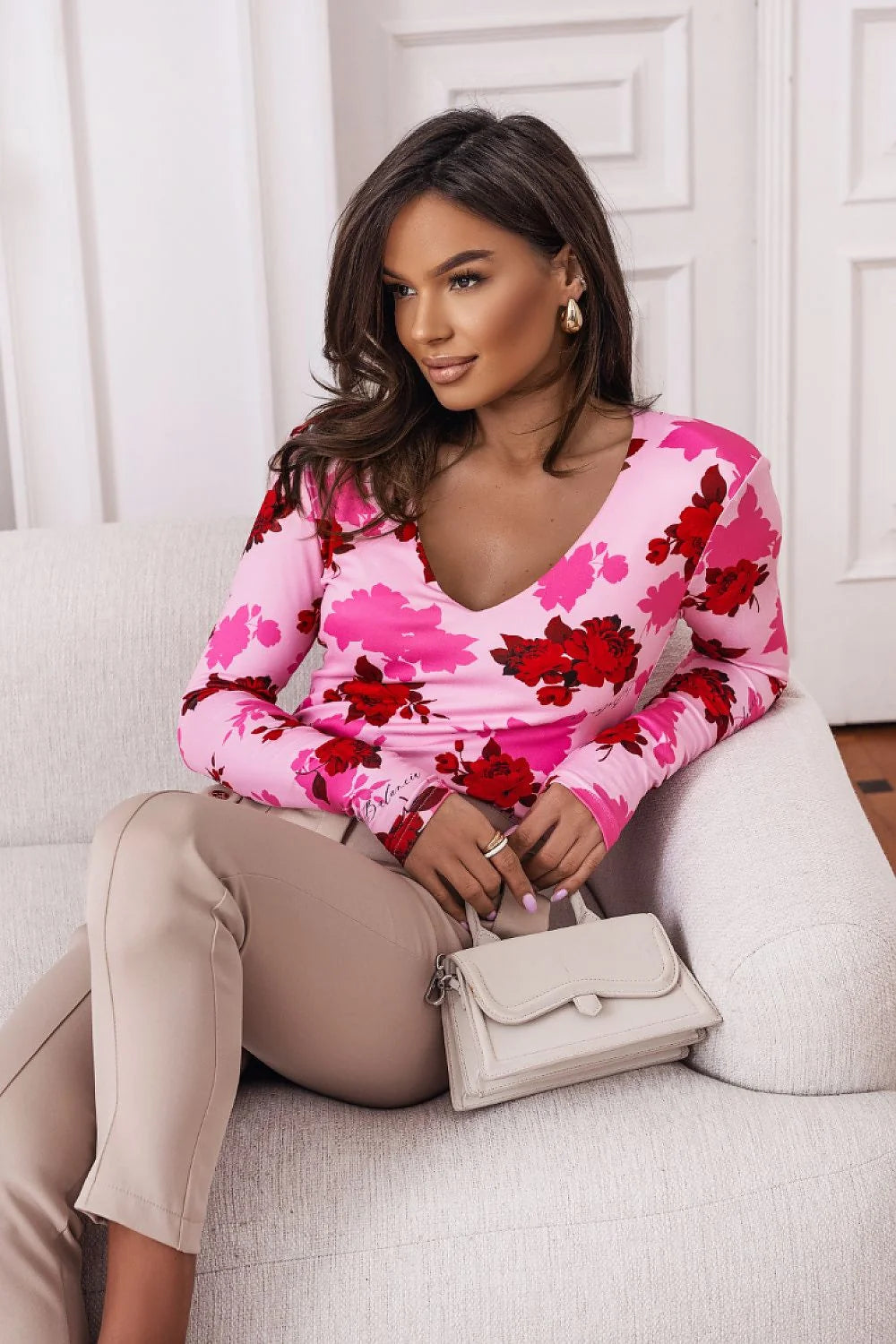 Chemisier La Balancia pour femmes, motif floral audacieux, couleurs contrastantes, matière de qualité, style élégant