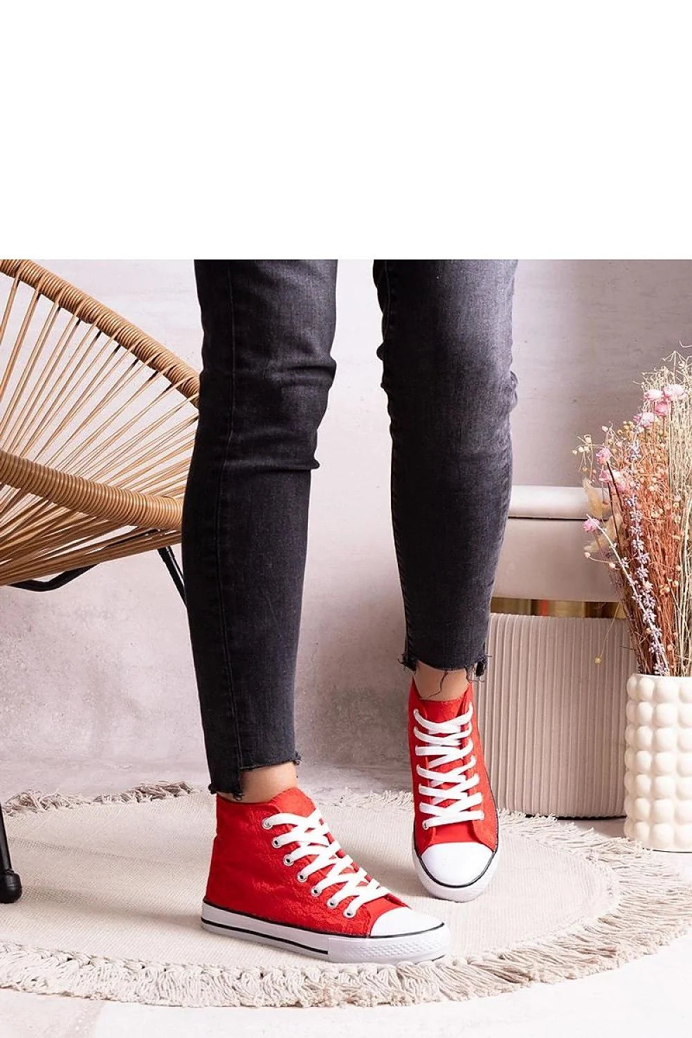 Baskets Solea modernes audacieuses rouge vif détails blancs tige haute lacets blancs caoutchouc durable sneakers femmes