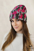 Bonnet d'hiver pour femmes, motif camouflage réinterprété, rose magenta, gris, vert foncé, maille haute qualité, style urbain, coupe ample, rebord ajustable, froid, mode, accessoire