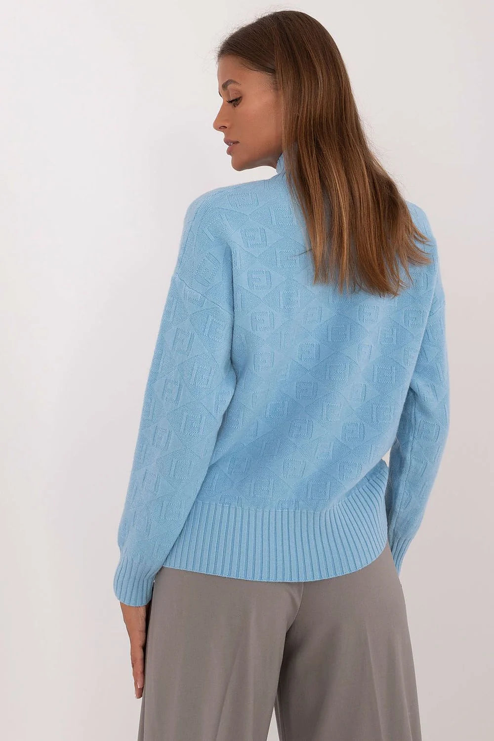 Pullover femme élégant bleu pastel col roulé motif géométrique manches longues coupe ajustée en laine douce et confortable
