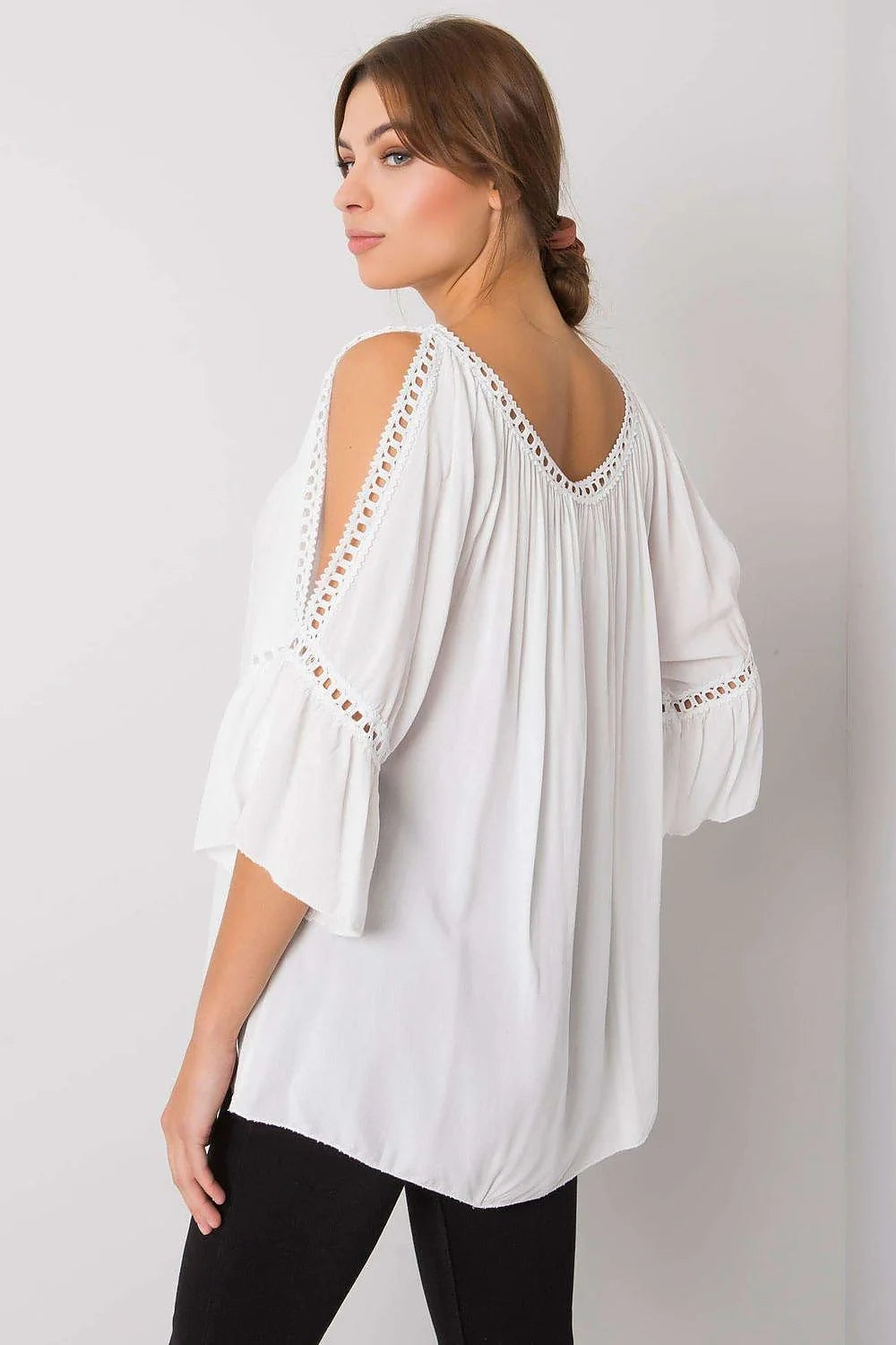 chemisier Och Bella orange vif viscose léger respirant ample fluide encolure arrondie fronces manches troisquarts coldshoulder évasées dentelle ajourée bohème