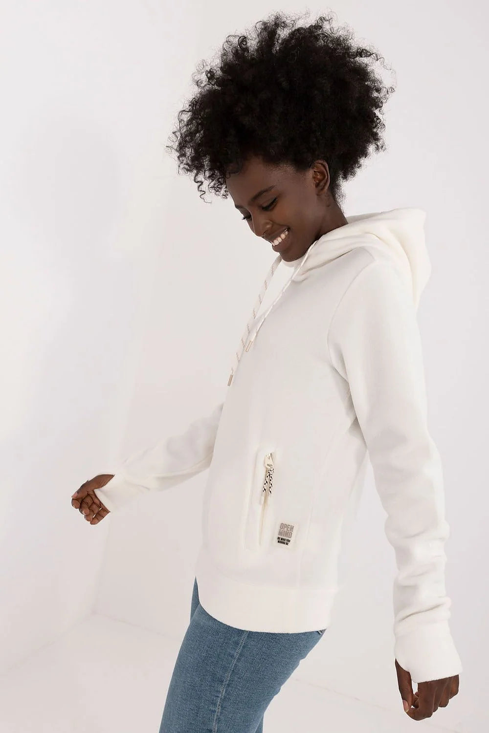Sweatshirt à capuche pour femme style moderne couleur blanche matériau doux confort maximal polyvalent mode casual