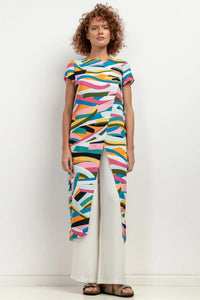 tunique Tessita longue asymétrique imprimé géométrique multicolore viscose fluide légère manches courtes encolure ronde grande fente frontale coupe droite ample